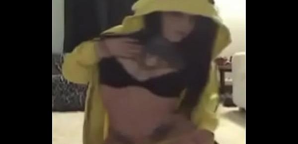  Muslim  mom show her nice big boobs  amateur porn webcam